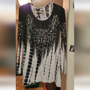 Women's top size small